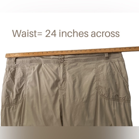 24W Lane Bryant Cropped Cargo Pants - Picture 10 of 15
